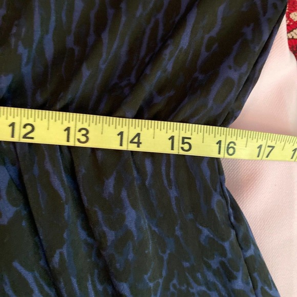 NWT Gigi Parker Dress Womens Sz M‎ Navy Blue Animal Print Eclipse Tiered Blouson - Picture 10 of 11